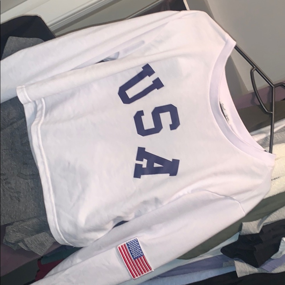 Long sleeve crop top
